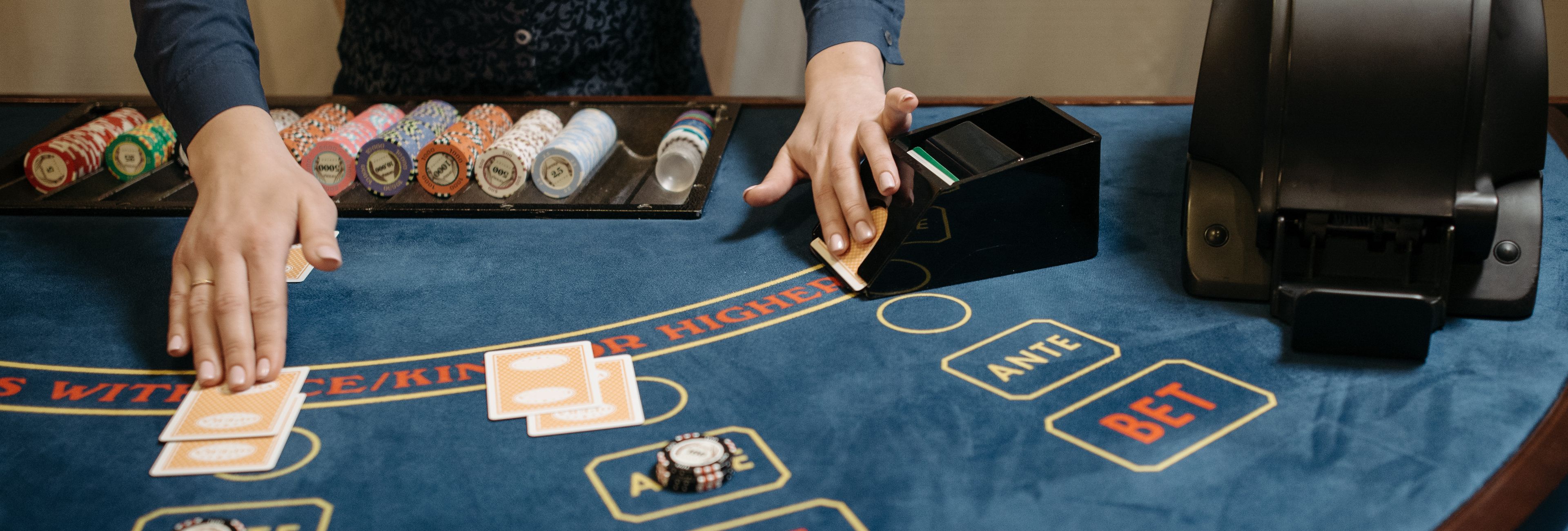 How to Read Live Poker Opponents: The Field-Tested Guide (2026)