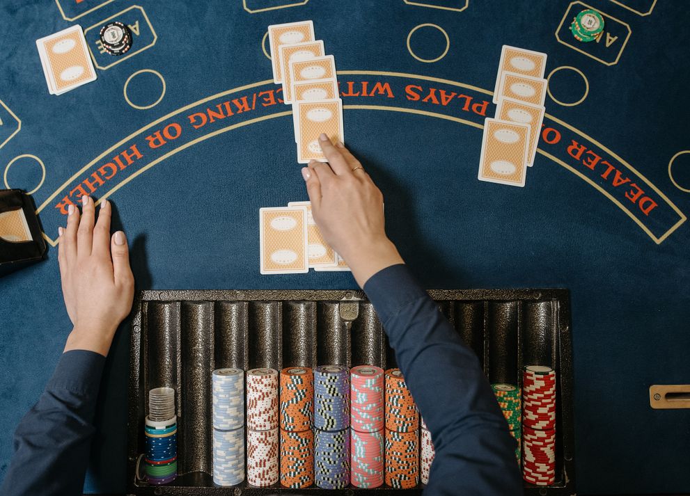 Online Casino: Spielautomaten und Live-Spiele im Überblick