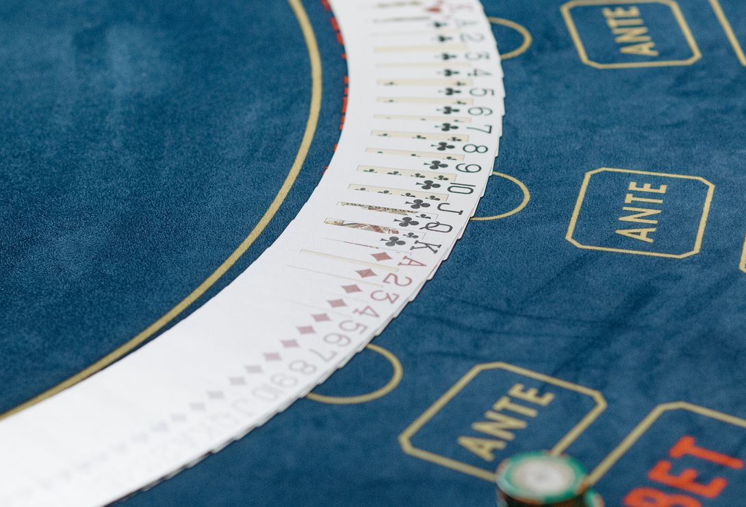 Online Casino: Spielautomaten und Live-Spiele im Überblick