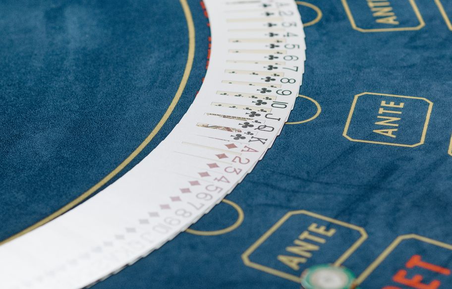 Online Casino: Spielautomaten und Live-Spiele im Überblick