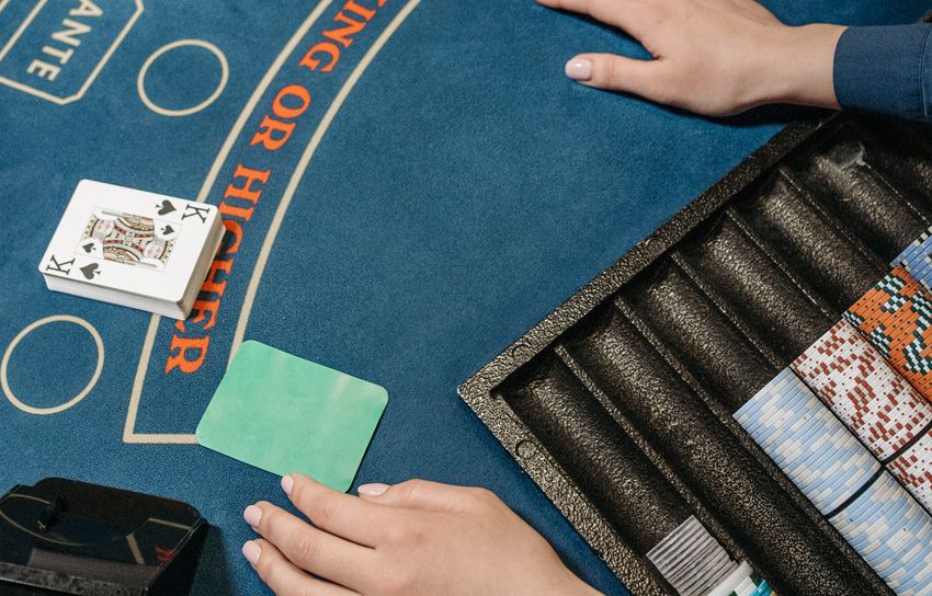 Online Casino: Spielautomaten und Live-Spiele im Überblick