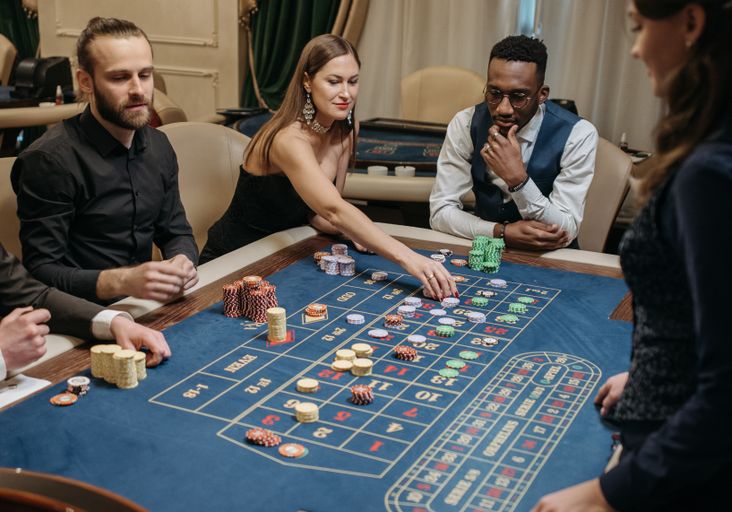 alter einarmiger bandit spielautomat im casino