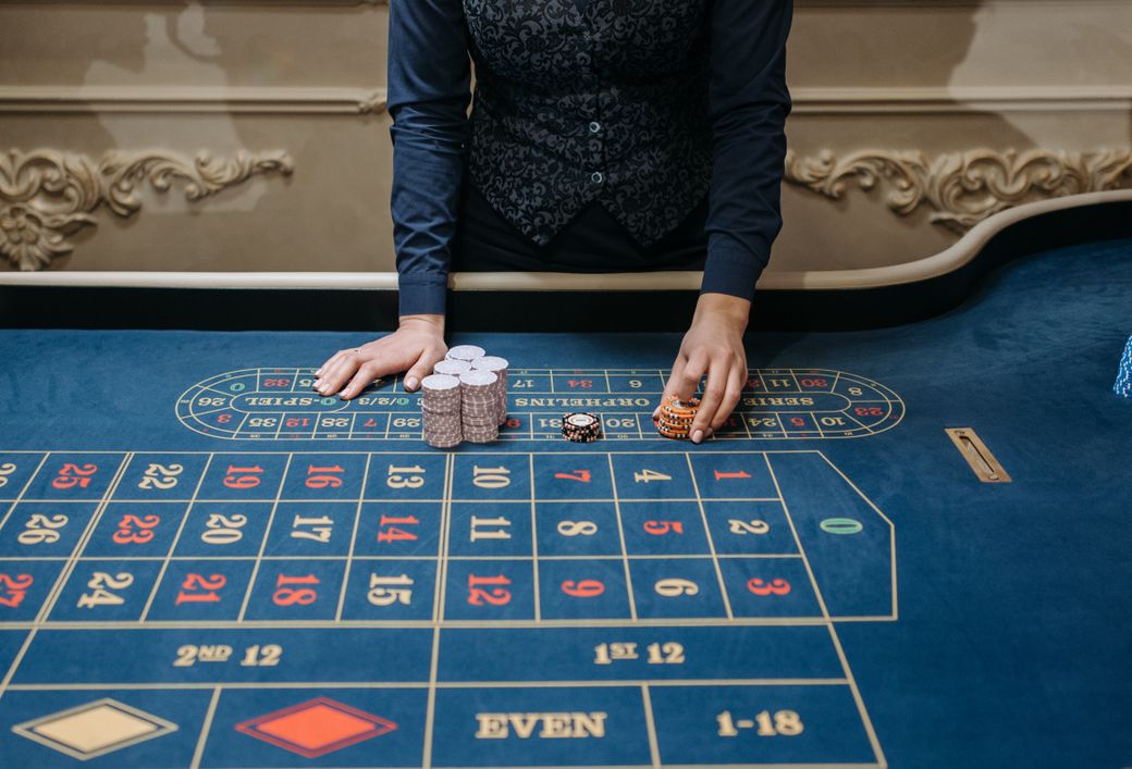Online Casino: Spielautomaten und Live-Spiele im Überblick