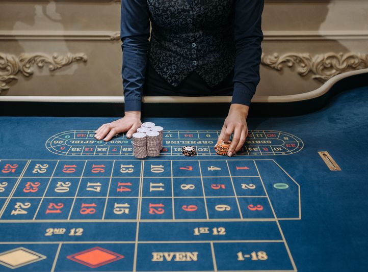 Online Casino: Spielautomaten und Live-Spiele im Überblick