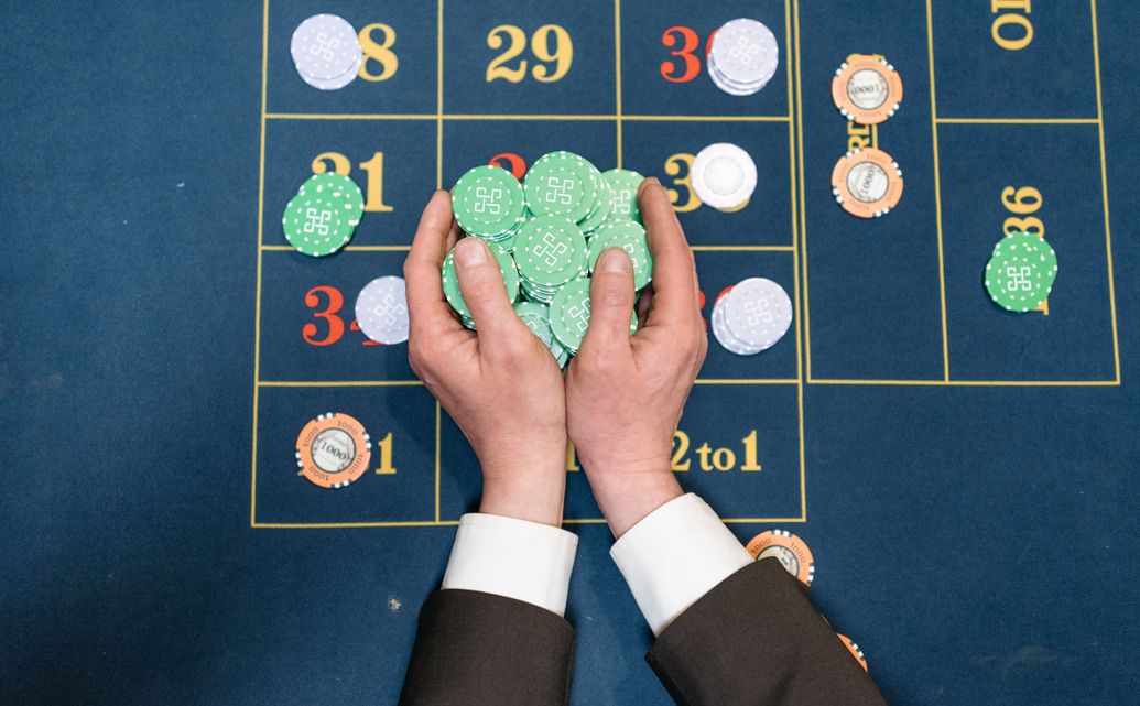 Online Casino: Spielautomaten und Live-Spiele im Überblick