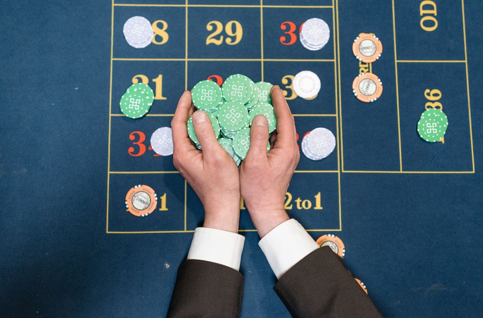 Online Casino: Spielautomaten und Live-Spiele im Überblick
