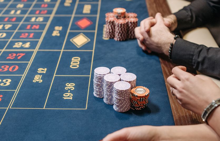 Roulette Tisch mit verschiedenen Einsatzmöglichkeiten