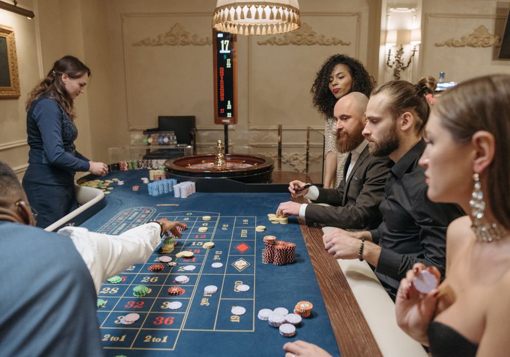 Online Casino: Spielautomaten und Live-Spiele im Überblick