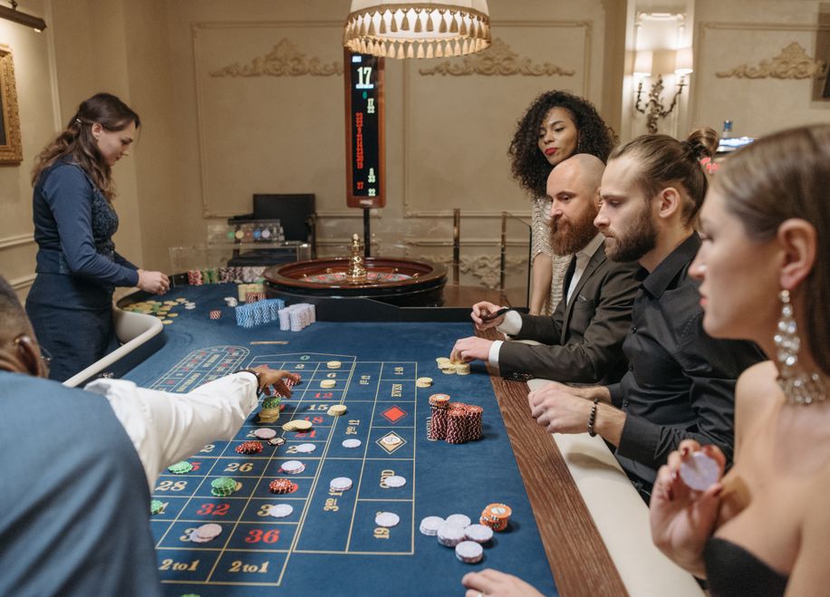 Online Casino: Spielautomaten und Live-Spiele im Überblick