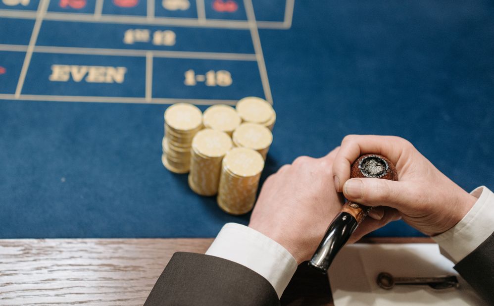 Online Casino: Spielautomaten und Live-Spiele im Überblick
