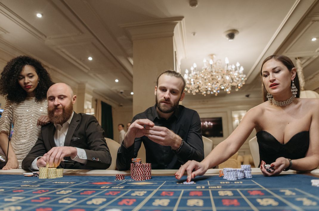 Online Casino: Spielautomaten und Live-Spiele im Überblick