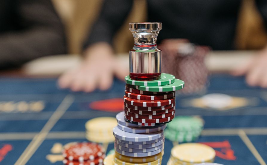 Online Casino: Spielautomaten und Live-Spiele im Überblick