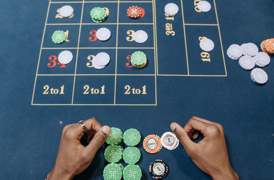 Online Casino: Spielautomaten und Live-Spiele im Überblick