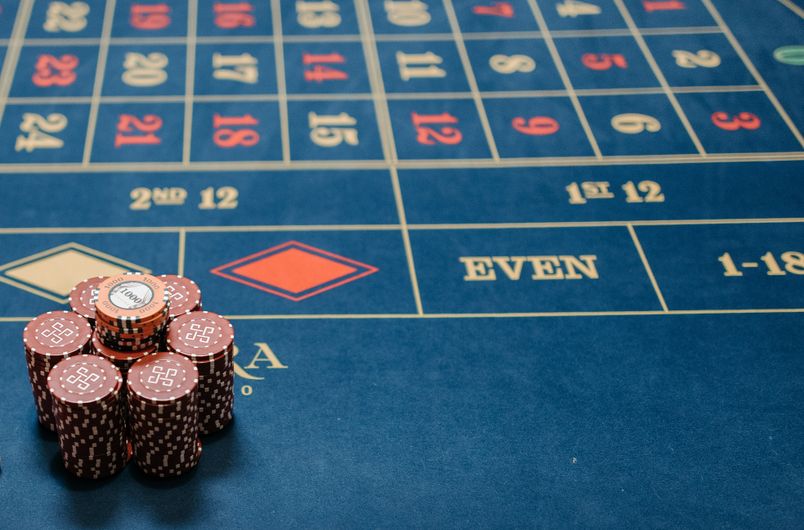 Online Casino: Spielautomaten und Live-Spiele im Überblick