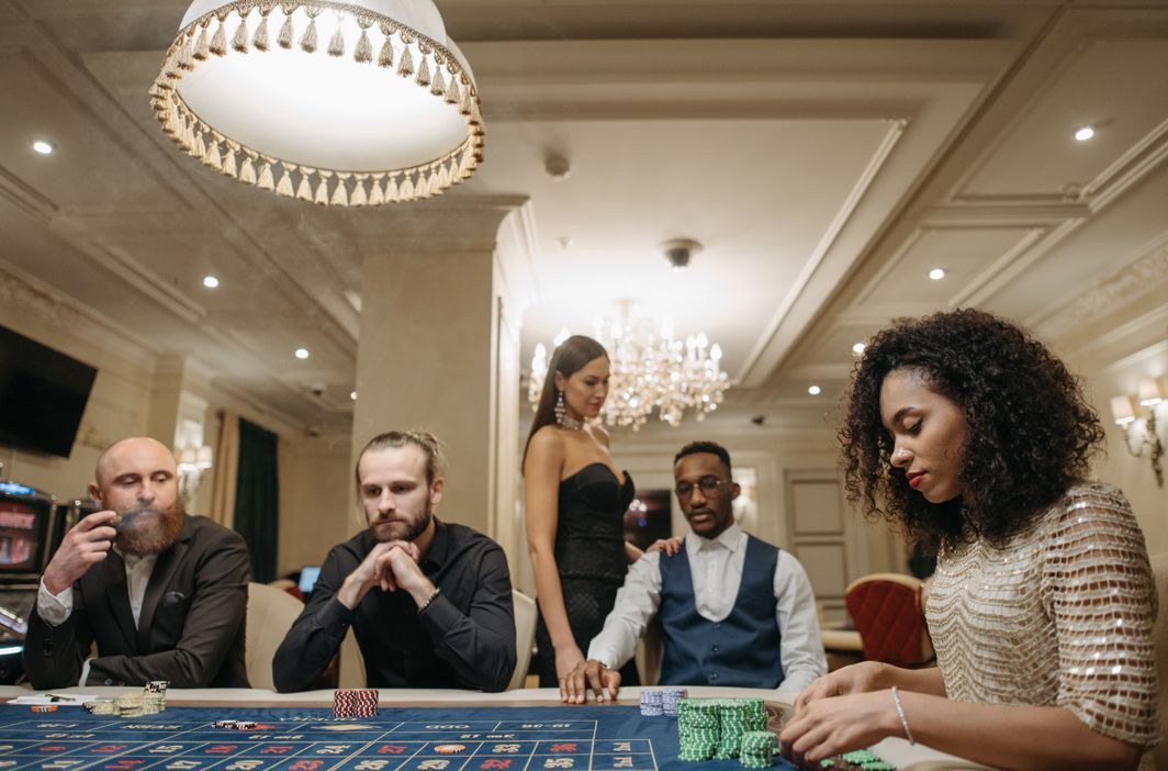 Online Casino: Spielautomaten und Live-Spiele im Überblick