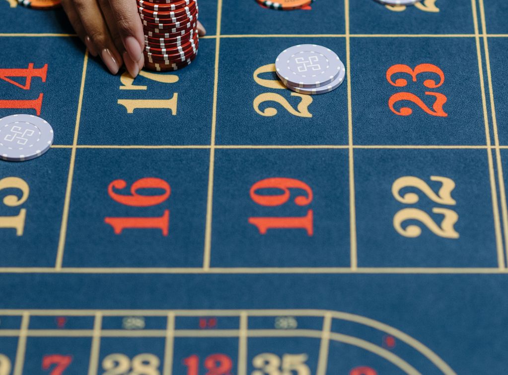 Online Casino: Spielautomaten und Live-Spiele im Überblick