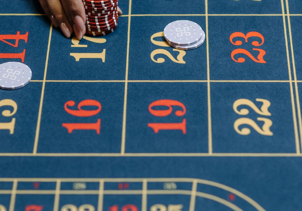 Online Casino: Spielautomaten und Live-Spiele im Überblick