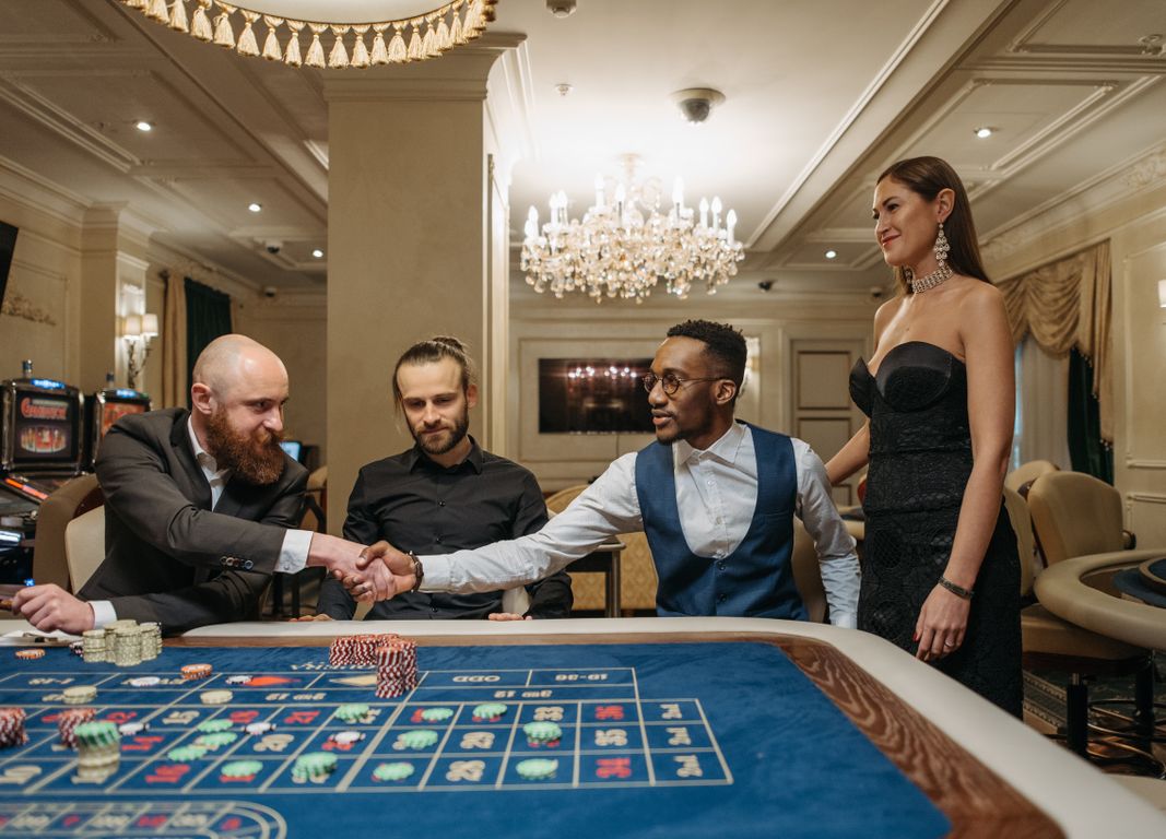 Die Entwicklung von Spielautomaten von klassischen Banditen bis zu modernen Videospielen