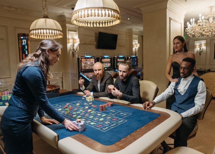 Online Casino: Spielautomaten und Live-Spiele im Überblick