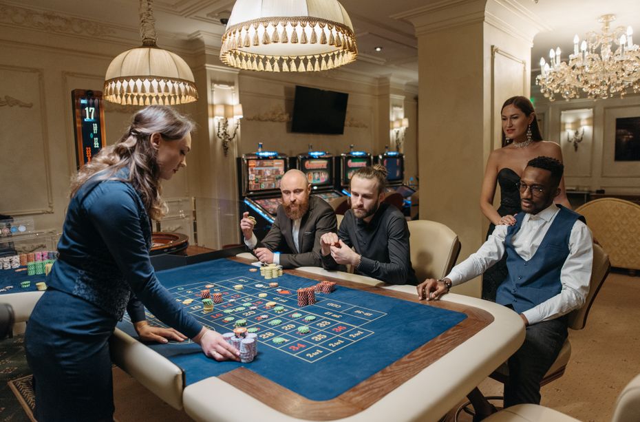 Online Casino: Spielautomaten und Live-Spiele im Überblick