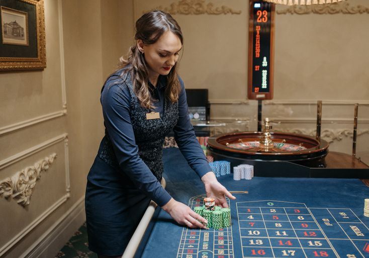 Online Casino: Spielautomaten und Live-Spiele im Überblick