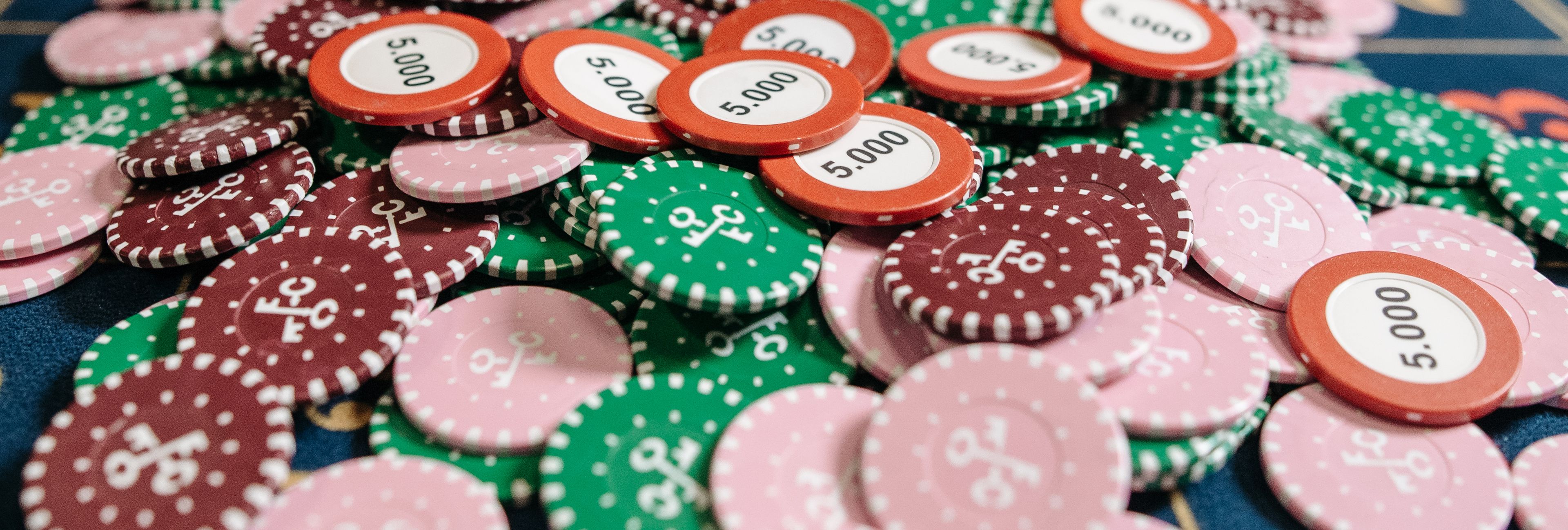 How to Float in Cash Games: The Complete Strategy Guide (2026)