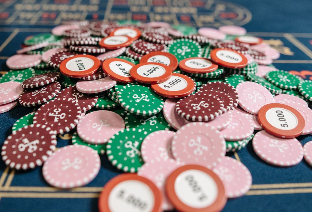 Online Casino: Spielautomaten und Live-Spiele im Überblick