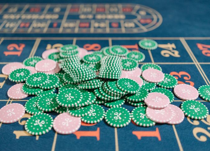 Live Casino mit Roulette Blackjack und Baccarat mit echten Dealern