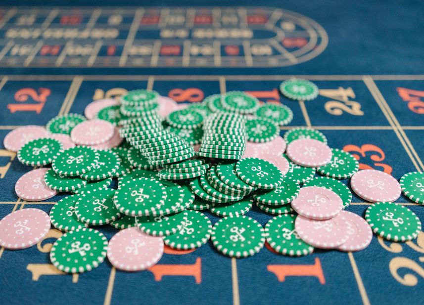 Online Casino: Spielautomaten und Live-Spiele im Überblick