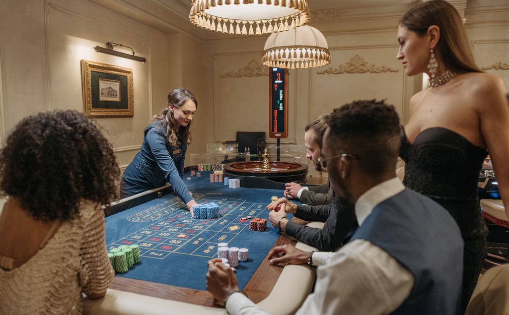 Online Casino: Spielautomaten und Live-Spiele im Überblick