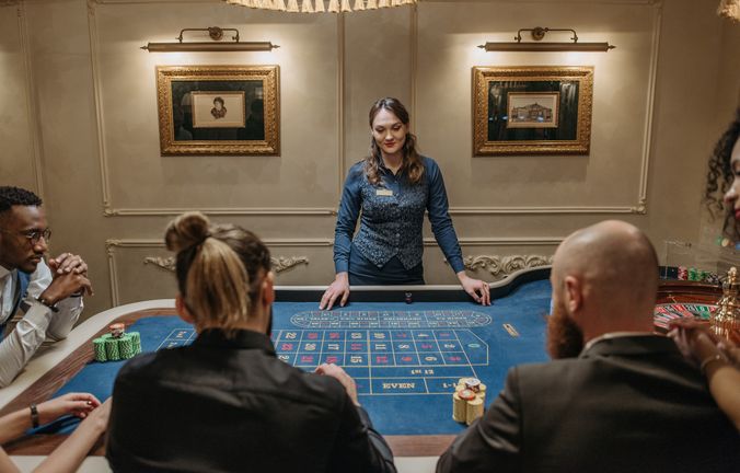 Online Casino: Spielautomaten und Live-Spiele im Überblick