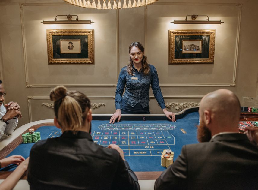 Online Casino: Spielautomaten und Live-Spiele im Überblick