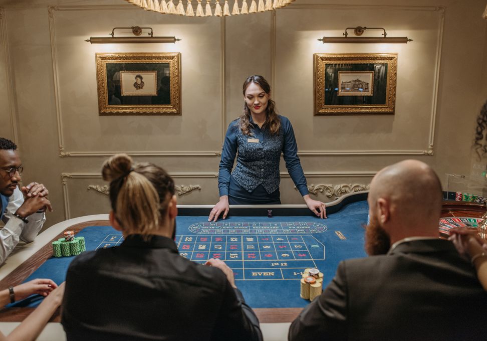 Online Casino: Spielautomaten und Live-Spiele im Überblick