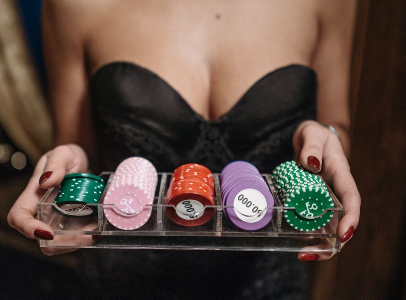 Online Casino: Spielautomaten und Live-Spiele im Überblick