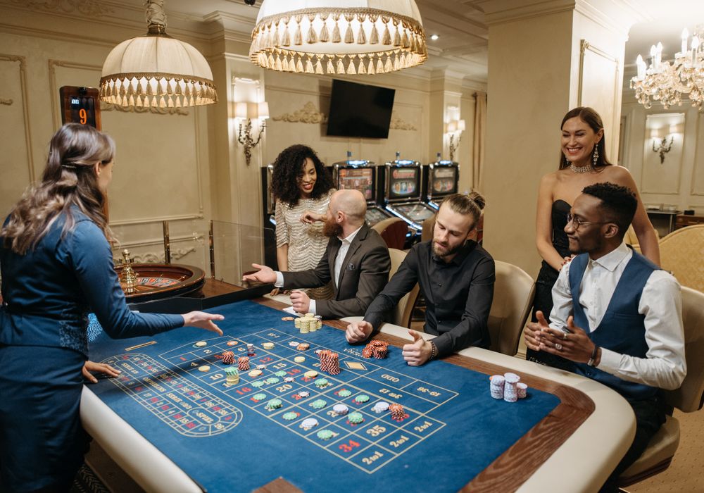 Online Spielautomaten mit verschiedenen Themen und Bonusfunktionen