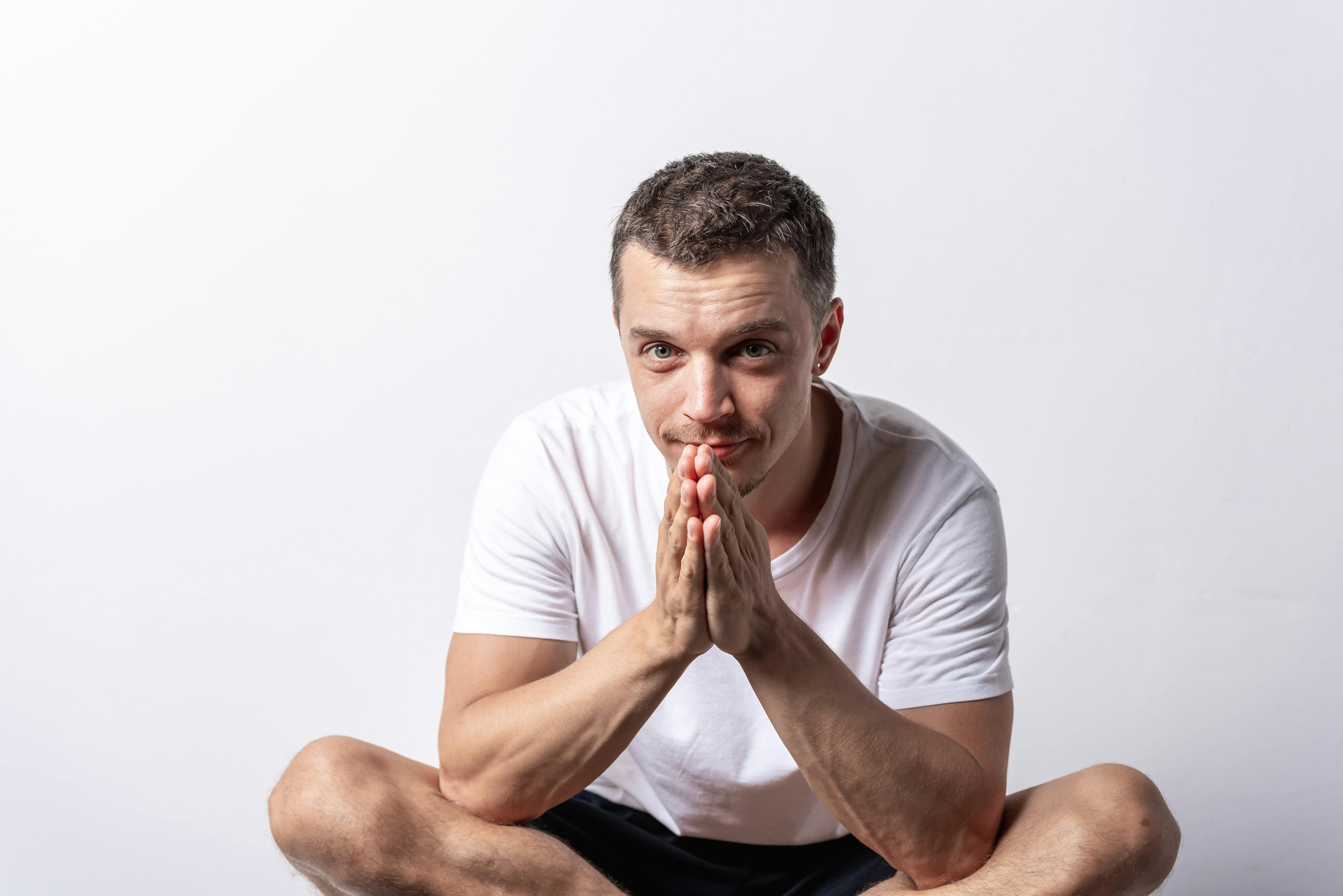 Patrick Mahomes male enhancement: separating rumor from reality in men's wellness supplements — Photo by Alexandru Molnar on 