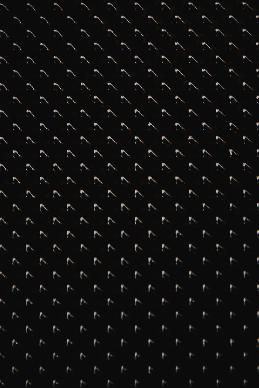 Elegantes Abstrakt & Muster – Dunkles AMOLED Wallpaper (von Eva Bronzini, 5802×8703, #7598665)