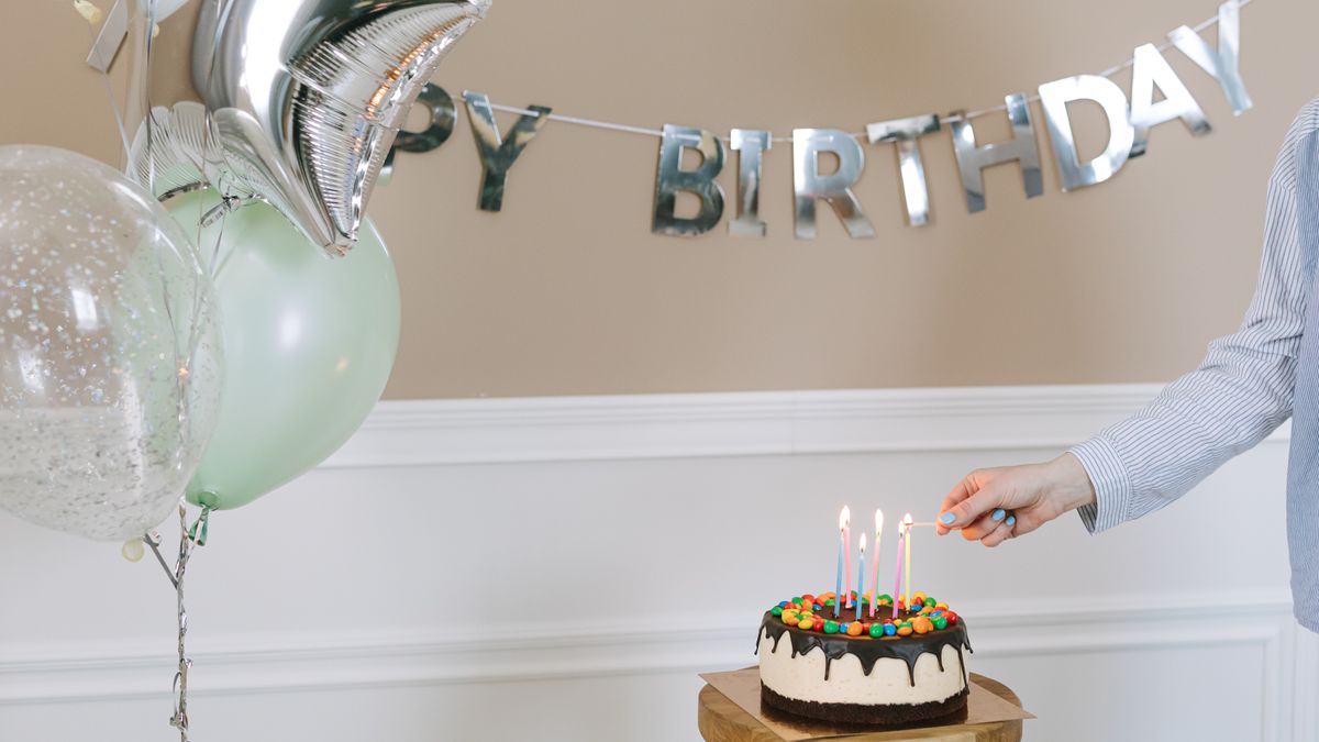FREE Birthday Wings at Hooters (Hooters Rewards)
