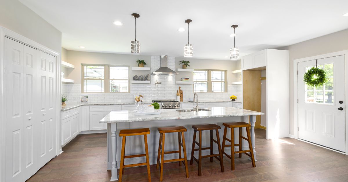 Modern White Kitchen Interior Design · Free Stock Photo