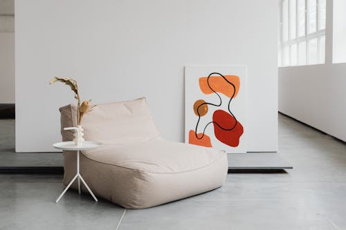 Бесплатное стоковое фото с ваза, диван, живопись