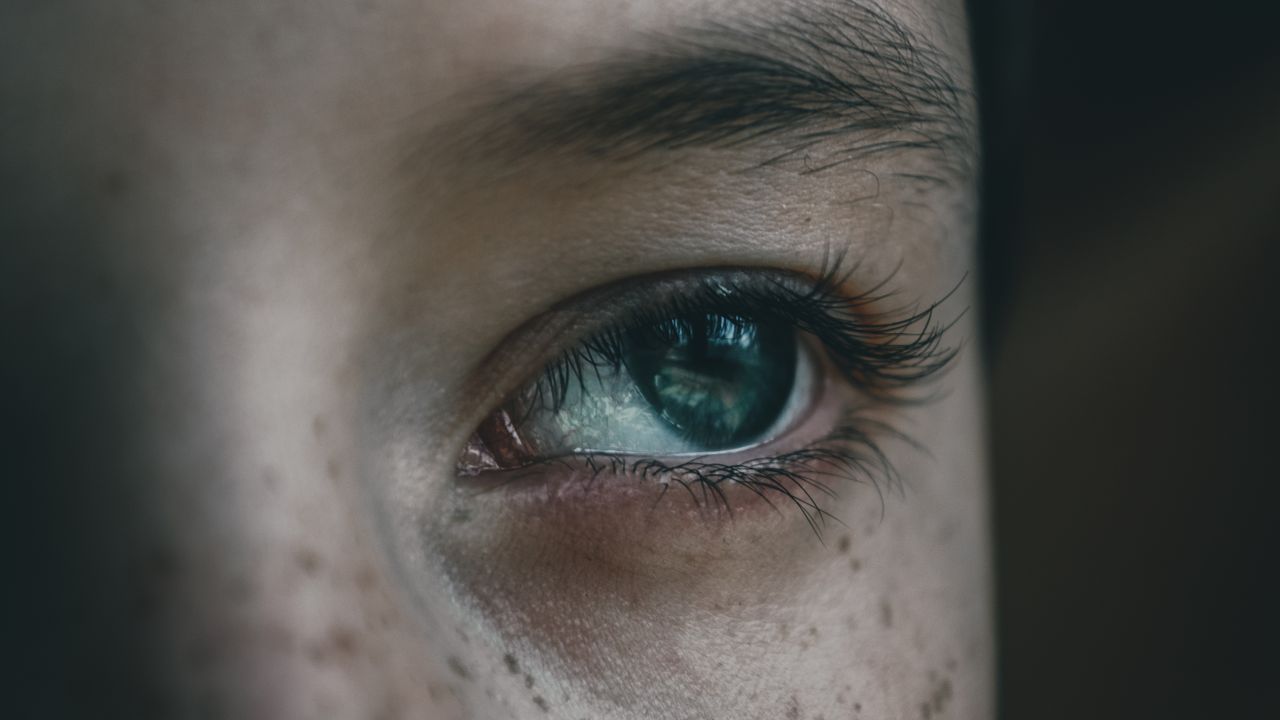 A Nanopigmentação de Olhos Dói em Jaú? Desvendando o Conforto - Augusta Perfection