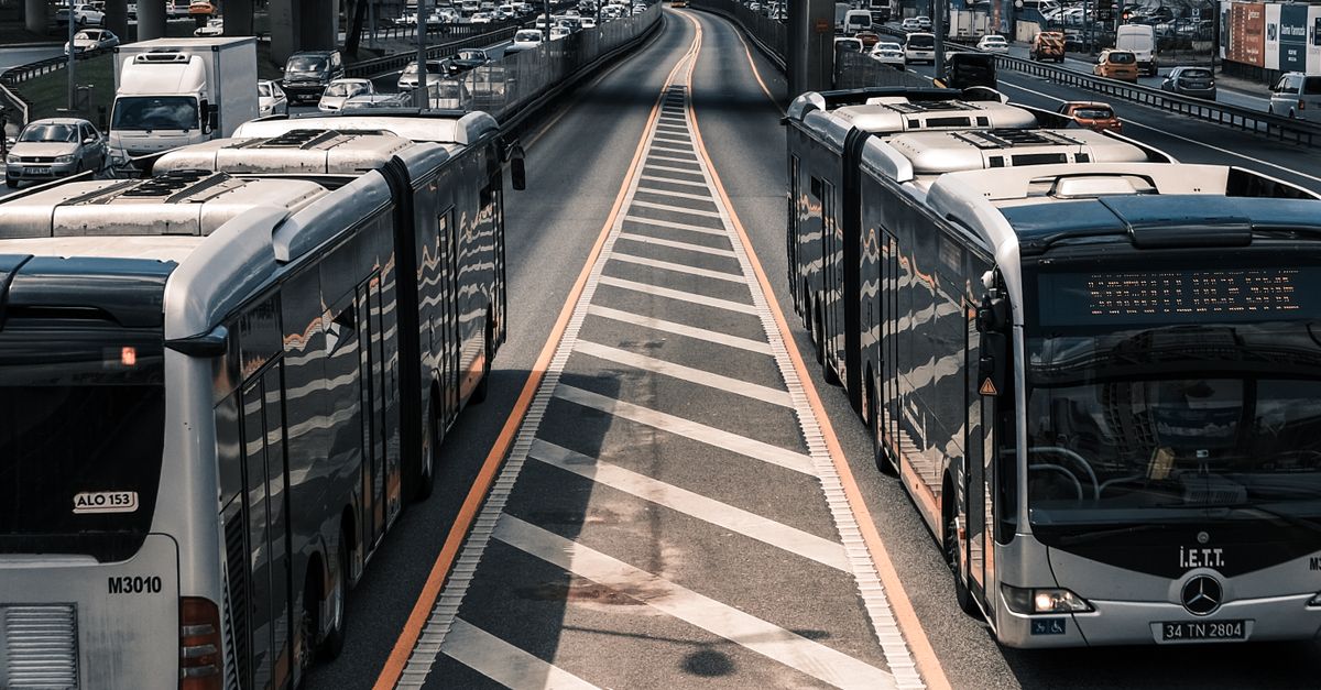 Congested Bus Buses on Congested Highway · Free Stock Photo