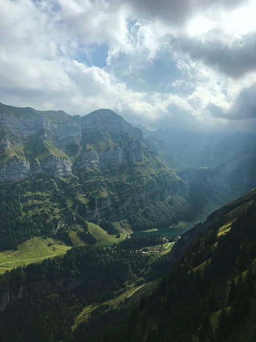 Green Mountains Under White Clouds