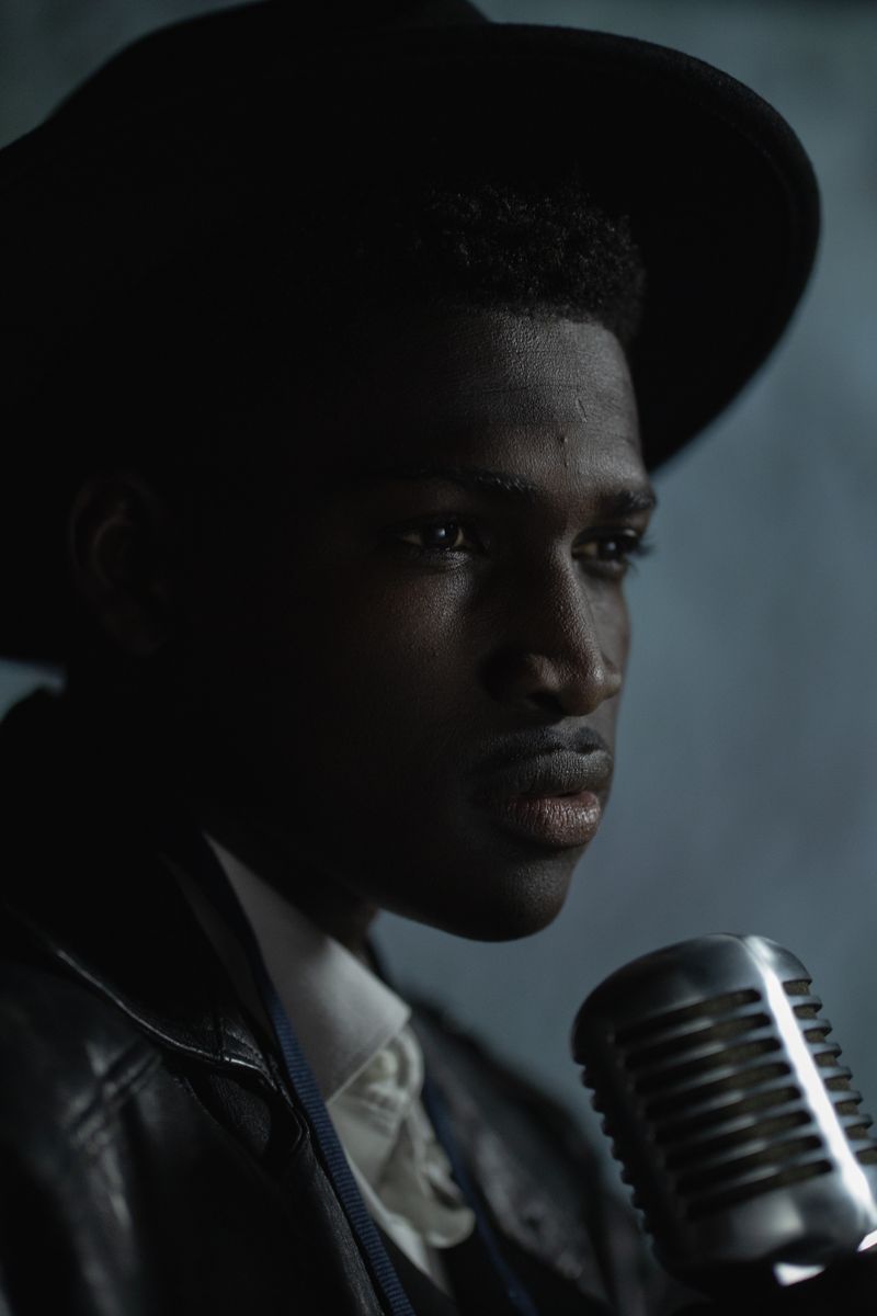 Vocalist at a ribbon microphone — photo by cottonbro studio on Pexels
