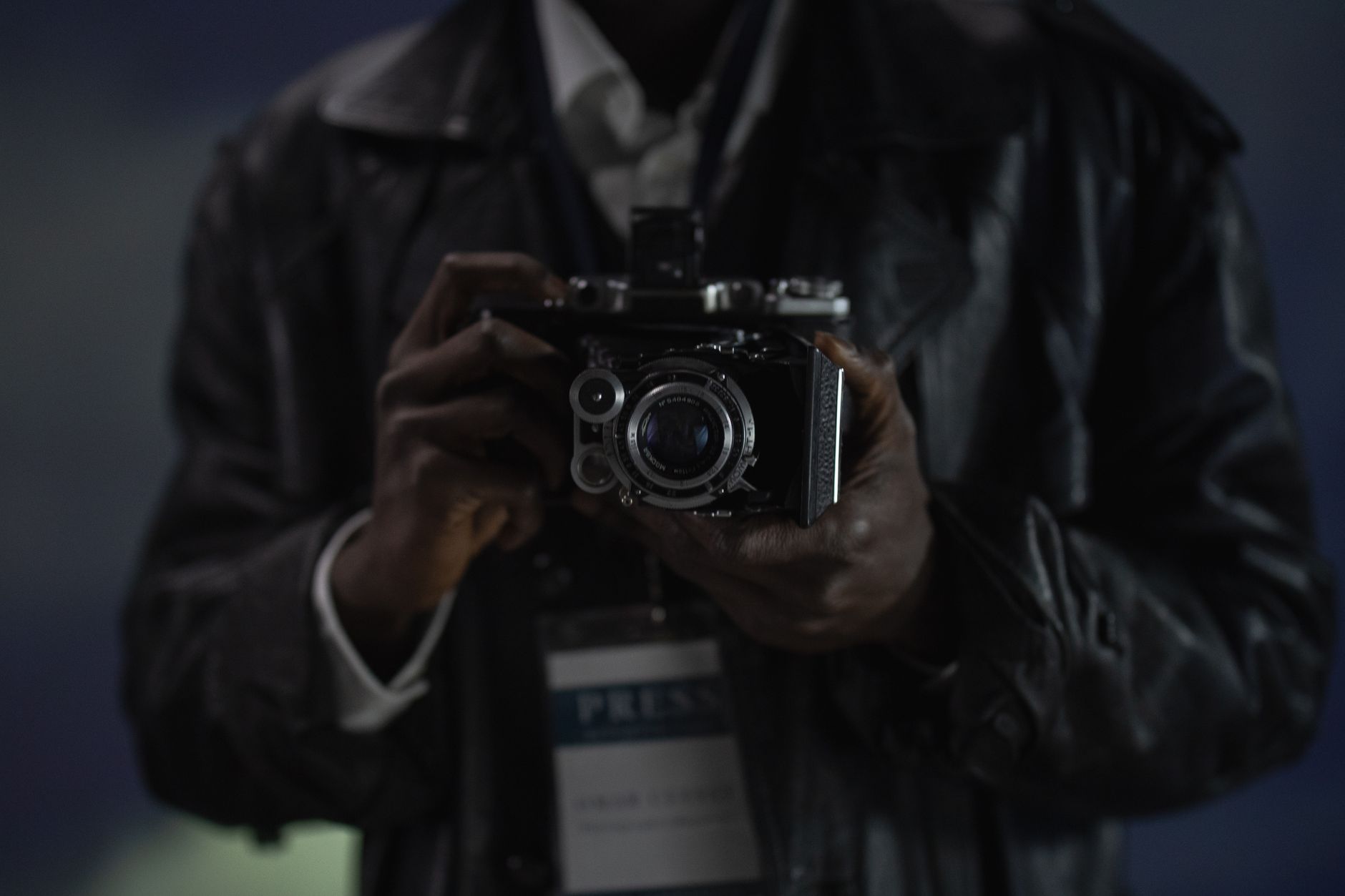 Klasik dönem basın fotoğrafçılığında kullanılan bir fotoğraf makinesi