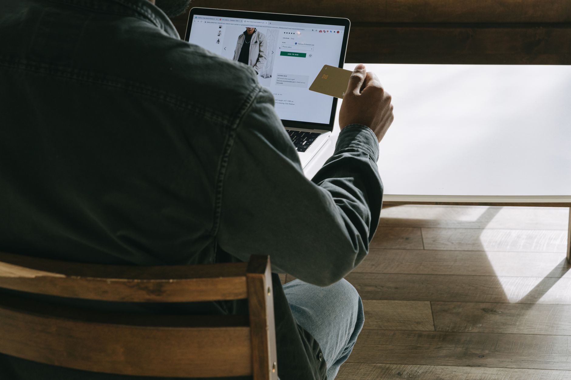 e-invoicing for retail firms: requirements and deadlines
