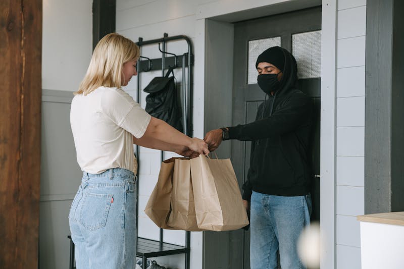 Monthly vs Quarterly Bookkeeping in UAE: What Business Owners Get Wrong