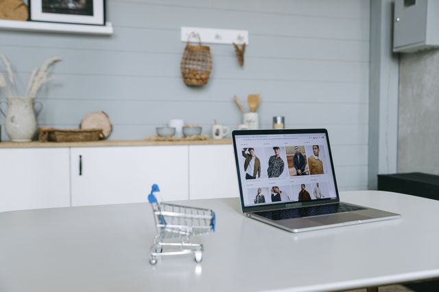 Why a custom e-commerce app is a great boost for a startup business?