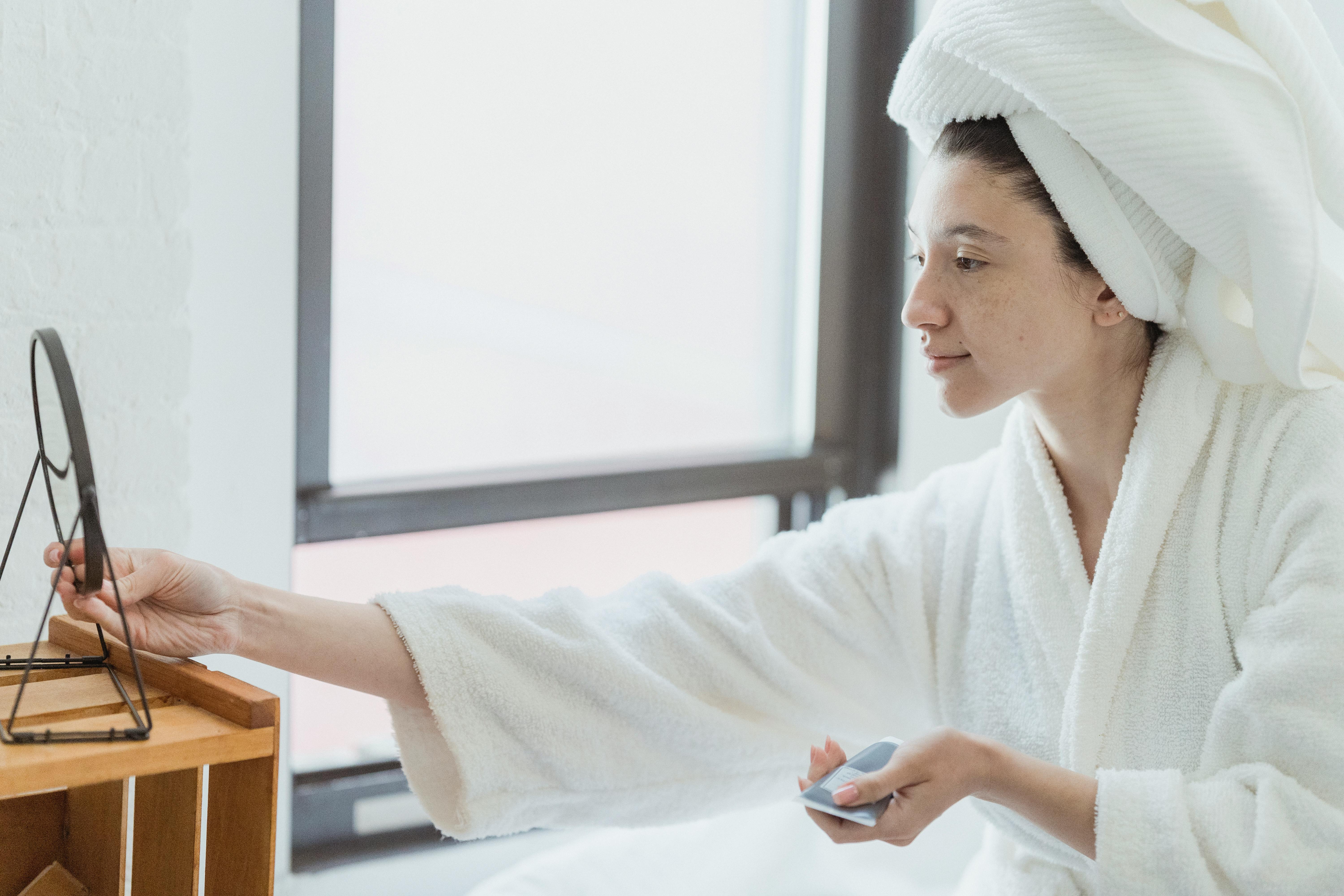 beauty skincare routine — Photo by Miriam Alonso on Pexels