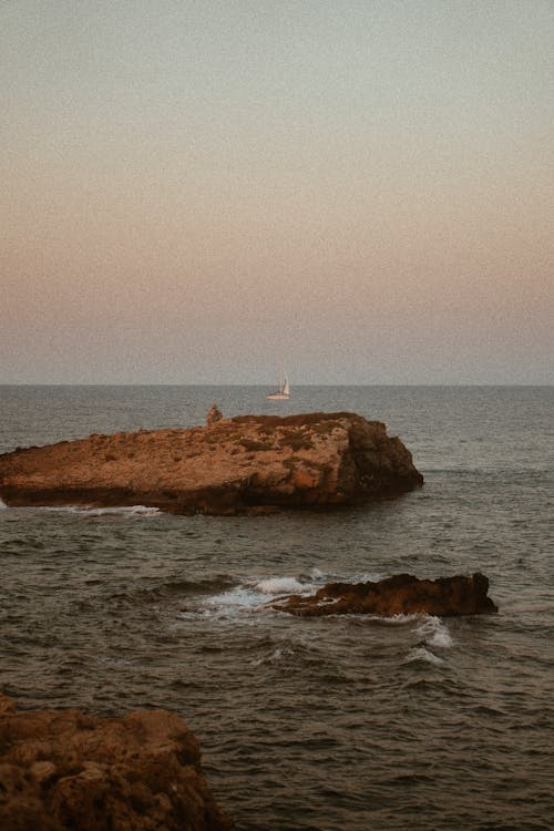 Fotos de stock gratuitas de mar, playa, rocas